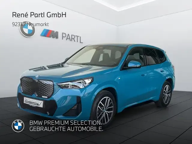 BMW iX1