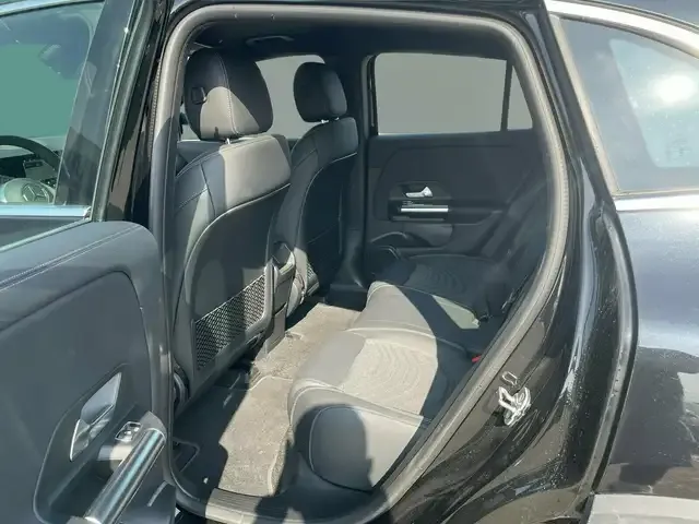 Mercedes-Benz EQA 300