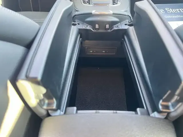 Mercedes-Benz E 63 AMG