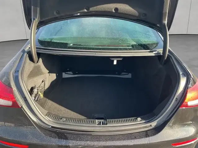 Mercedes-Benz E 63 AMG