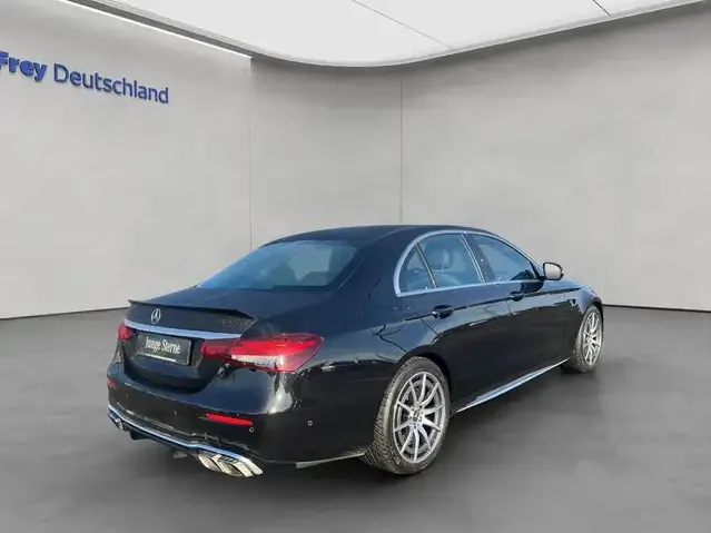Mercedes-Benz E 63 AMG