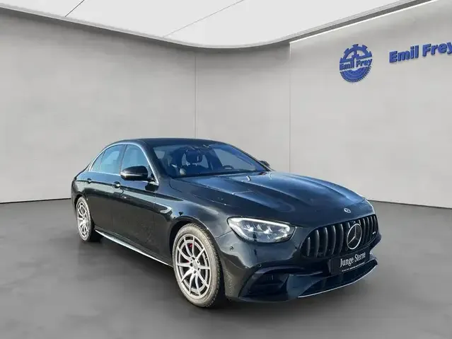 Mercedes-Benz E 63 AMG