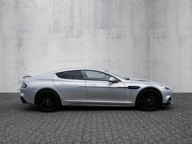 Aston Martin Rapide