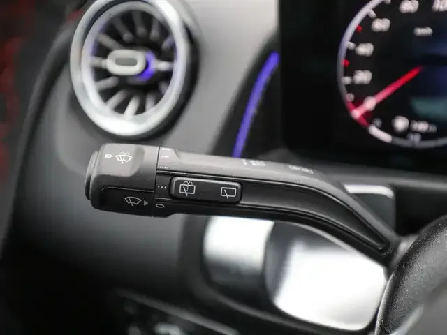 Mercedes-Benz GLB 250