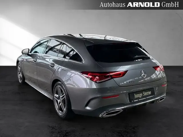 Mercedes-Benz CLA 200