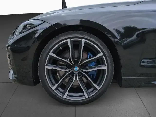 BMW 440