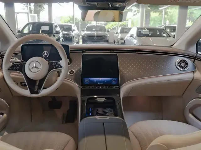Mercedes-Benz EQS