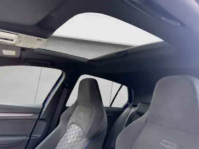 Volkswagen Golf R