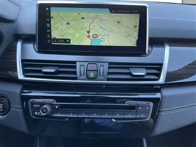 BMW 220