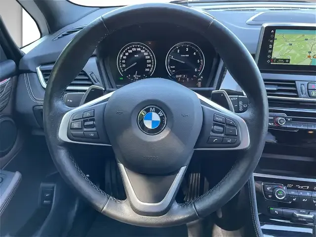 BMW 220