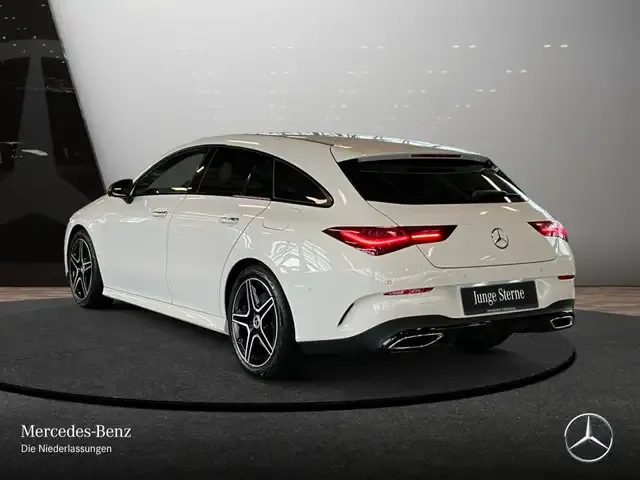 Mercedes-Benz CLA 220