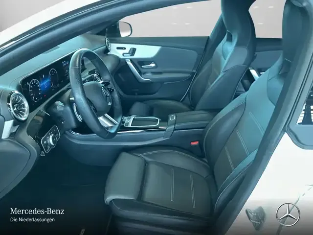 Mercedes-Benz CLA 220