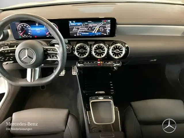 Mercedes-Benz CLA 220