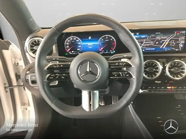 Mercedes-Benz CLA 220
