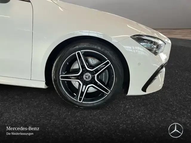 Mercedes-Benz CLA 220