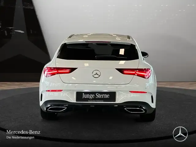 Mercedes-Benz CLA 220