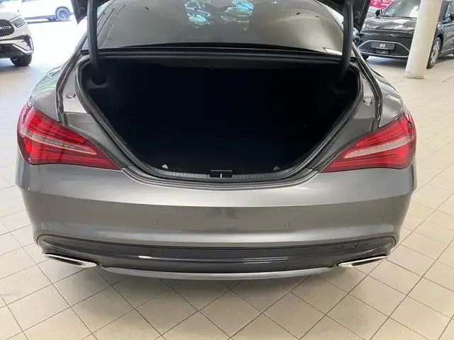 Mercedes-Benz CLA 220