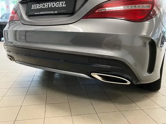 Mercedes-Benz CLA 220