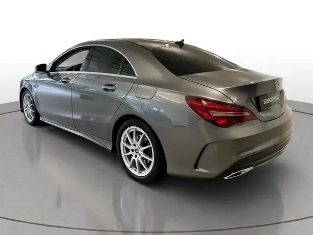 Mercedes-Benz CLA 220