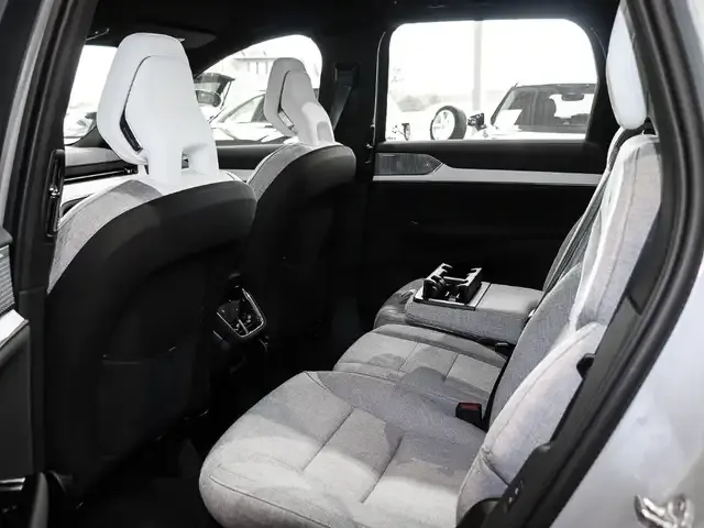 Volvo EX90
