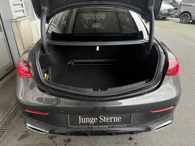 Mercedes-Benz CLE 200