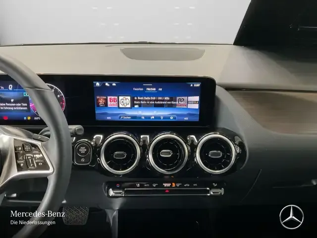 Mercedes-Benz GLA 180