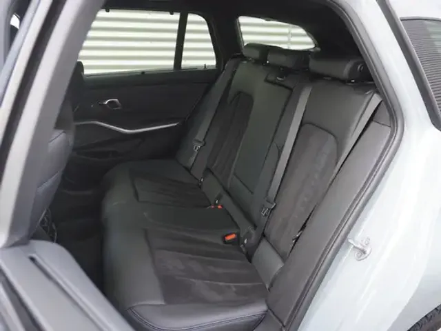 BMW 340