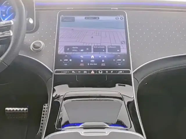 Mercedes-Benz EQE 350