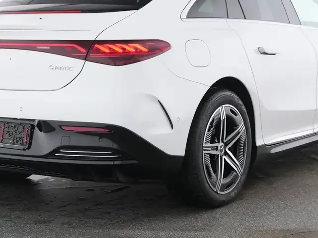 Mercedes-Benz EQE 350