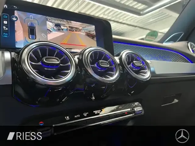 Mercedes-Benz GLB 250