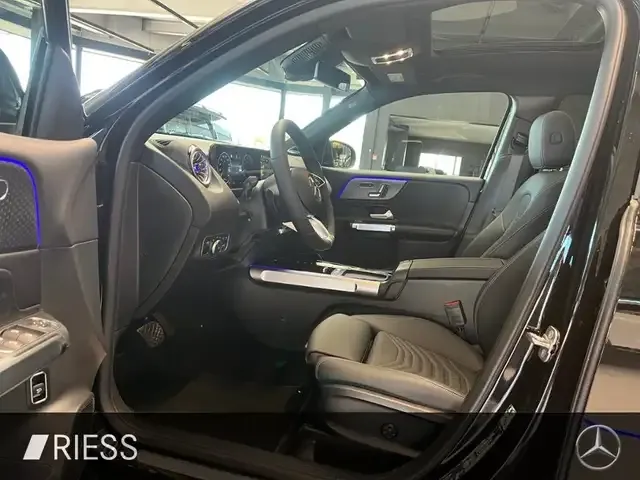 Mercedes-Benz GLB 250
