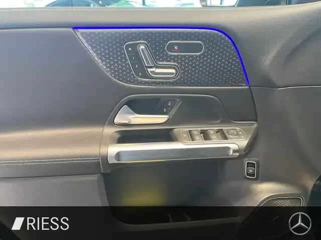 Mercedes-Benz GLB 250