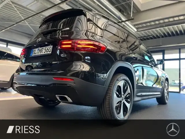 Mercedes-Benz GLB 250