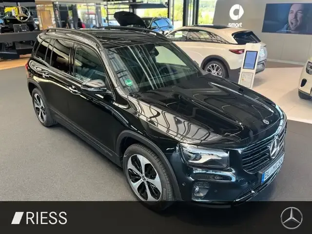 Mercedes-Benz GLB 250