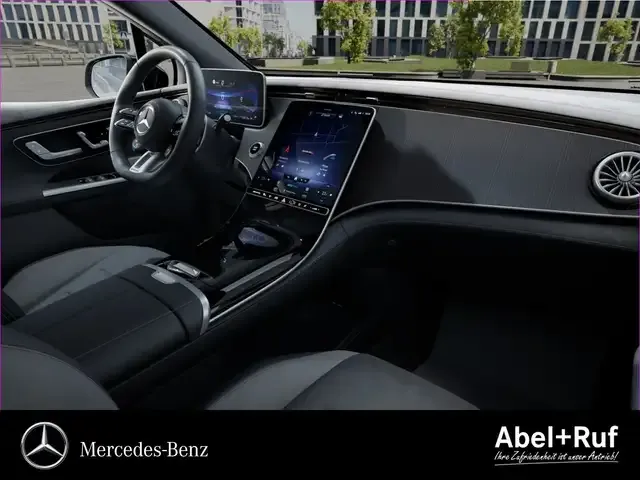 Mercedes-Benz EQE 43