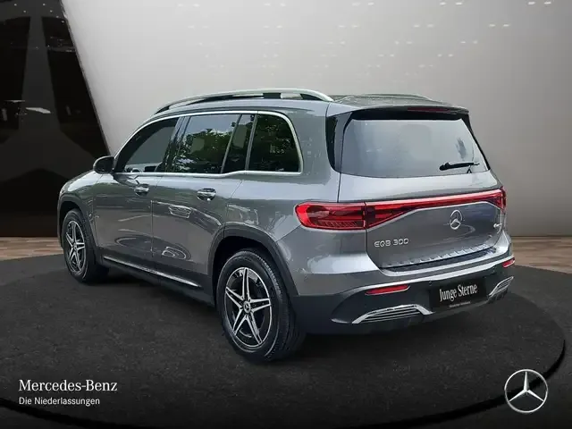 Mercedes-Benz EQB 300
