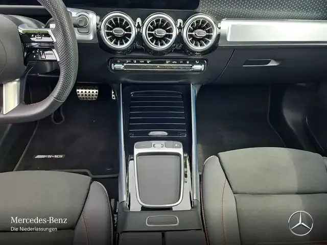 Mercedes-Benz EQB 300