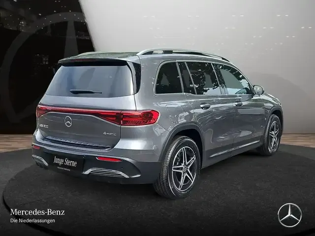 Mercedes-Benz EQB 300