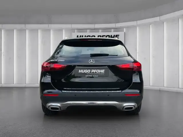 Mercedes-Benz GLA 200