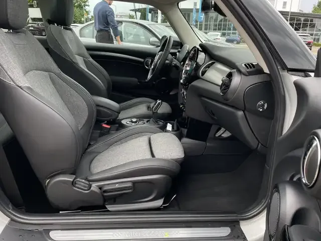 MINI Cooper SE