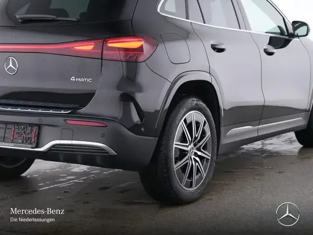 Mercedes-Benz EQA 300