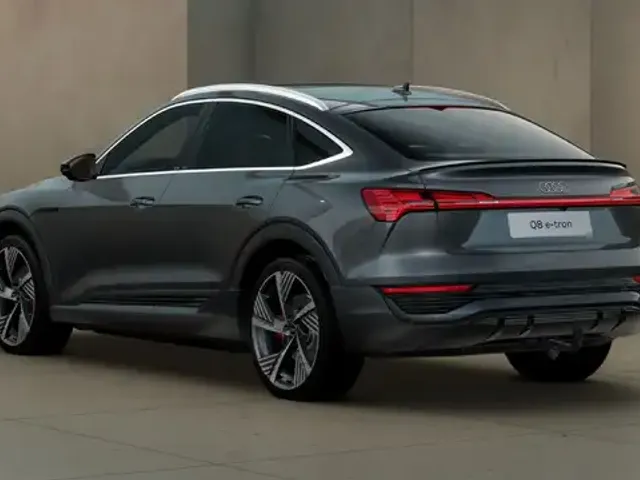 Audi Q8 e-tron