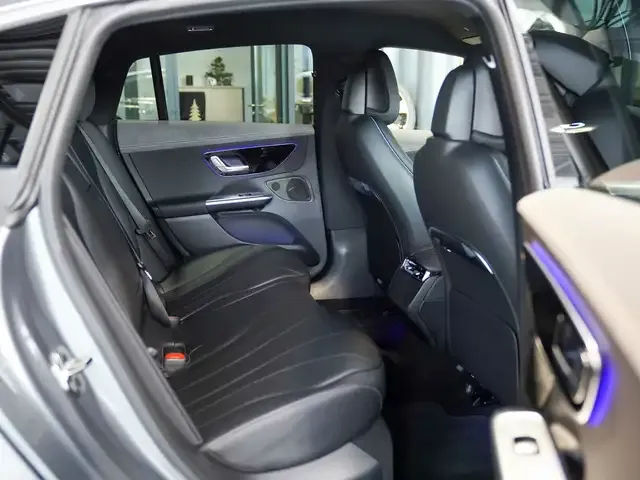 Mercedes-Benz EQE 300