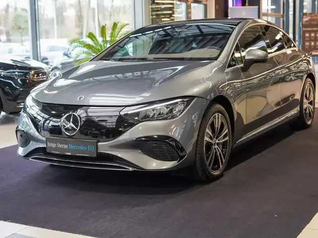 Mercedes-Benz EQE 300