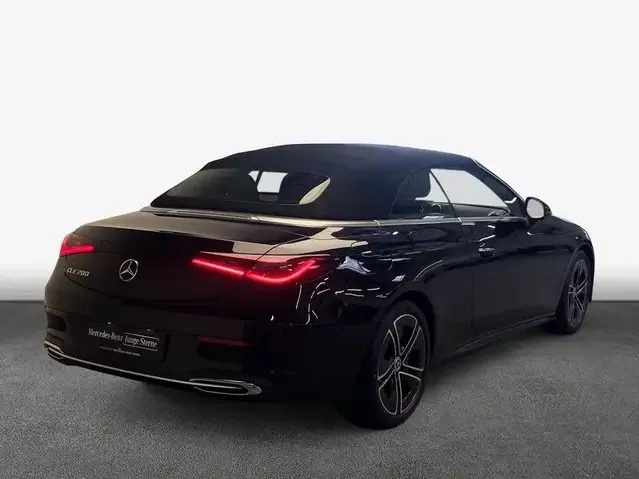 Mercedes-Benz CLE 200