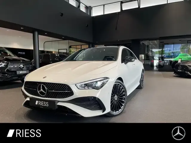 Mercedes-Benz CLA 200