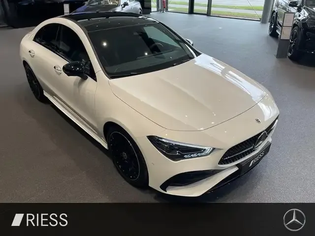 Mercedes-Benz CLA 200