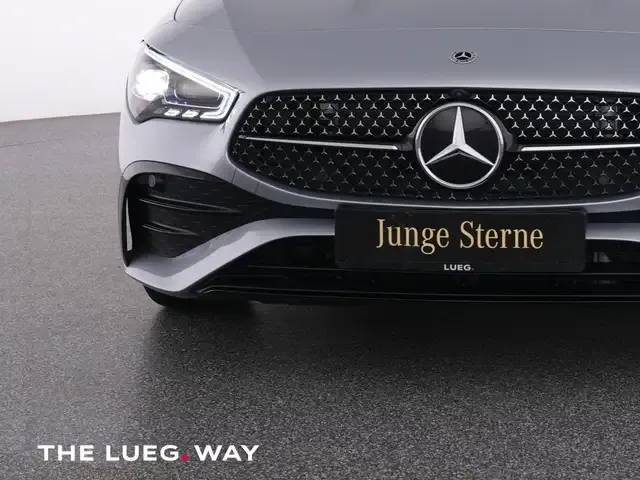 Mercedes-Benz CLA 200