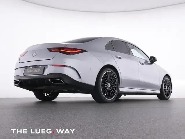 Mercedes-Benz CLA 200