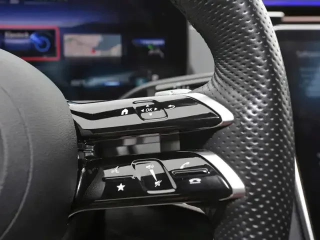 Mercedes-Benz EQE 300